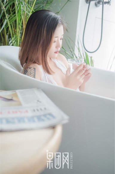 开云登录口_脆莓乐队单曲《带我走》上线 看世界开到荼蘼(图1) 开yun官网